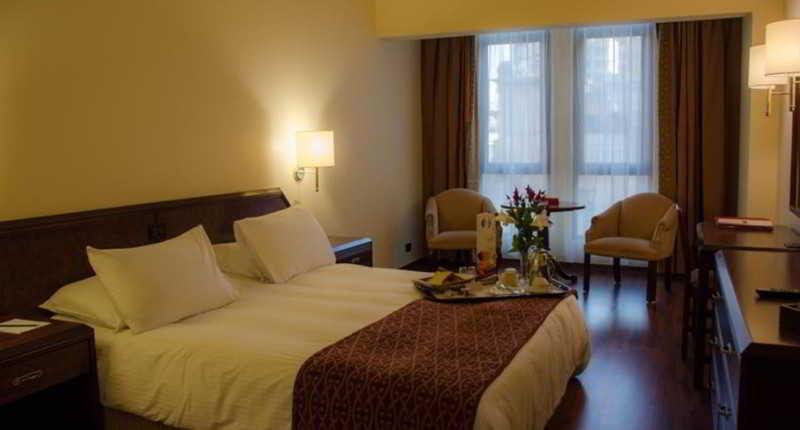 Le Commodore Hotel เบรุต ภายนอก รูปภาพ