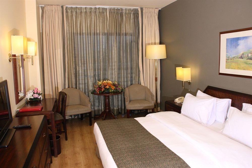Le Commodore Hotel เบรุต ภายนอก รูปภาพ