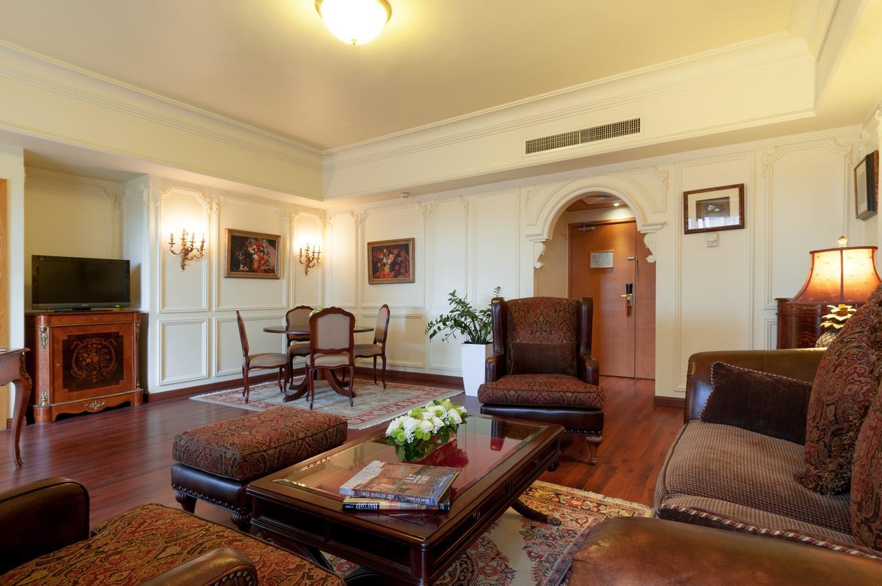 Le Commodore Hotel เบรุต ภายนอก รูปภาพ