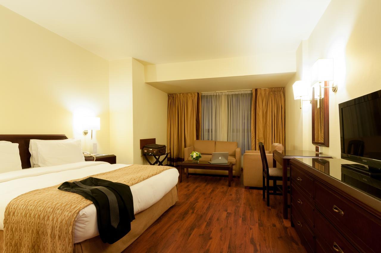 Le Commodore Hotel เบรุต ภายนอก รูปภาพ