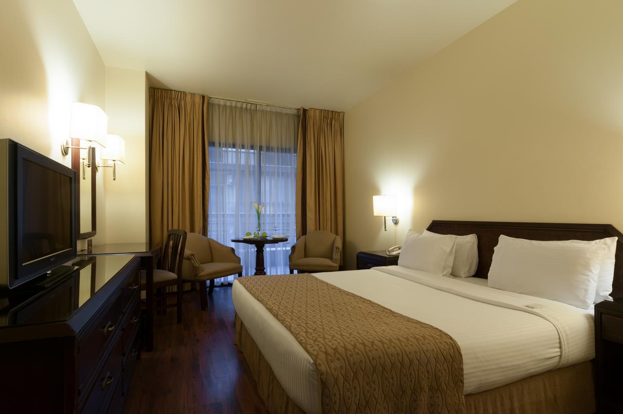 Le Commodore Hotel เบรุต ภายนอก รูปภาพ