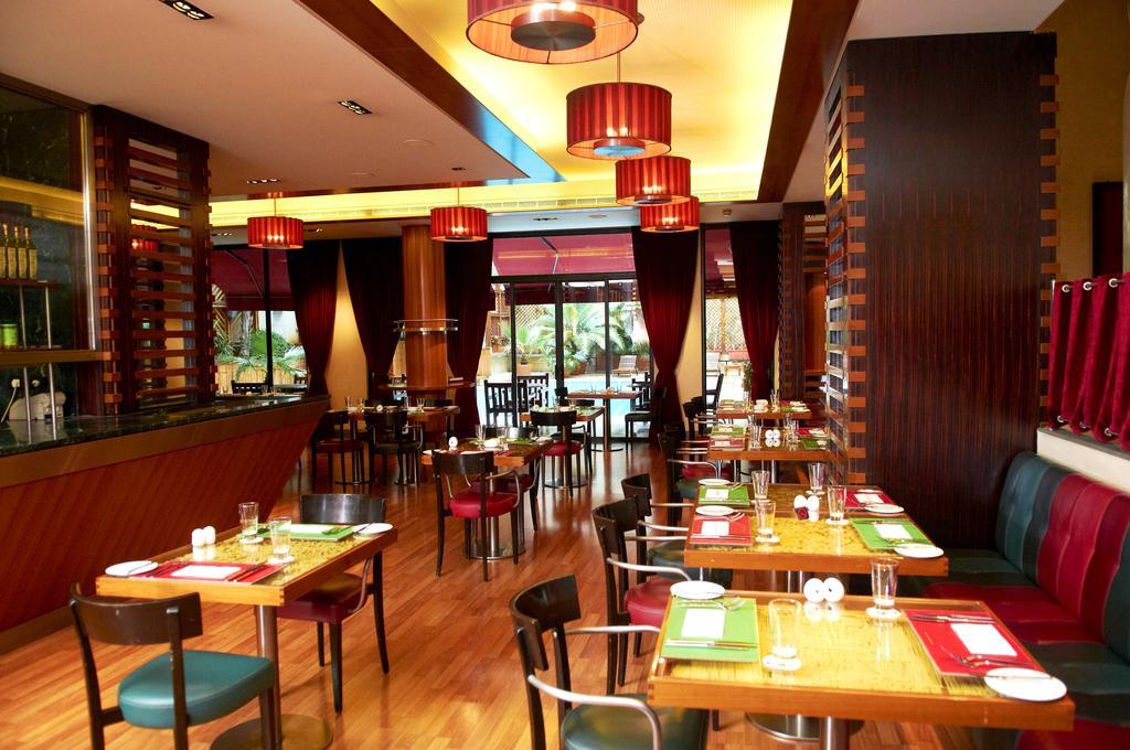 Le Commodore Hotel เบรุต ภายนอก รูปภาพ